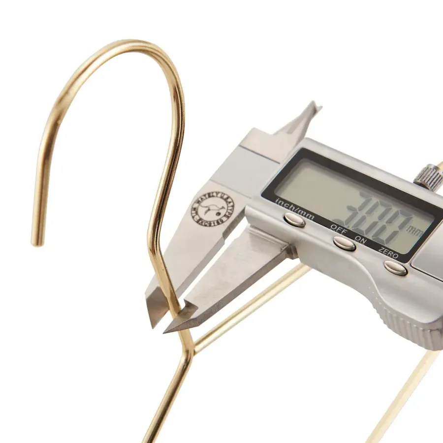 Kledingopbergers-ACAZA 20 Metalen Kleerhangers, Ultra-dunne en Ruimtebesparende Kledinghangers, Goud