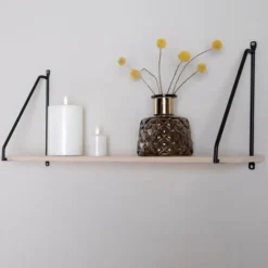 House Nordic Arnhem Shelf - plank met zwart frame en een naturel houten plank