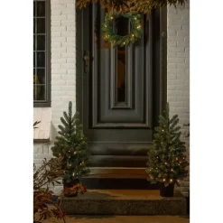 Kerstbomen-Black Box Trees Nagoya Set van 2 Kerstbomen en 1 Krans - H90 x Ø45 cm