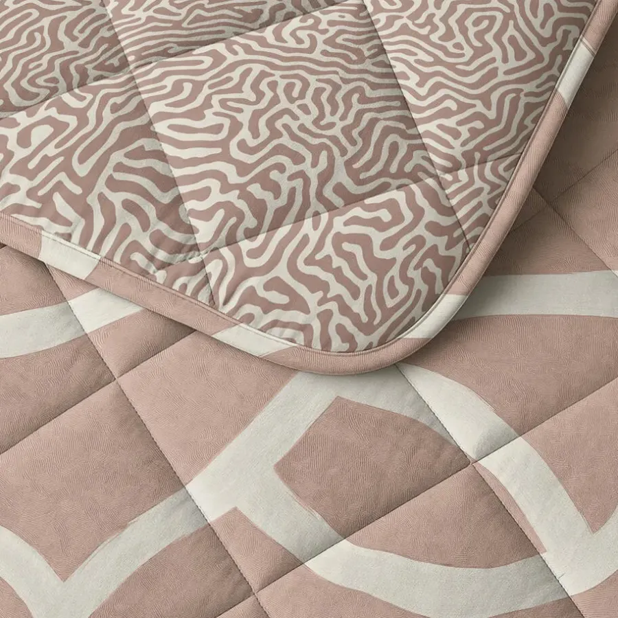 Dekbedden-Sleeptime Dekbed zonder Overtrek Shapes 240x220 – Zacht & Wasbaar – Incl. 2 Kussenslopen