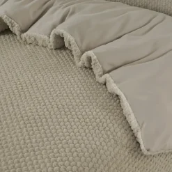 1-Persoons Dekbedovertrekken-Sleeptime Dekbedovertrek Fur Teddy 140x220 – Fluweelzacht & Knus Design – Taupe
