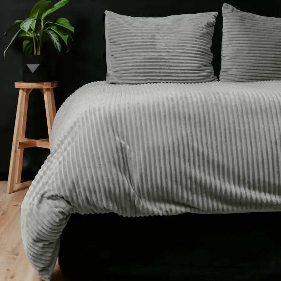 Sleeptime Dekbedovertrek Teddy Rib 240x220 – Fluweelzacht & Knus Design - Grijs