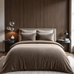 Sleeptime Dekbedovertrek Velvet Cartier 240x220 – Fluweelzacht Uni Design – Taupe