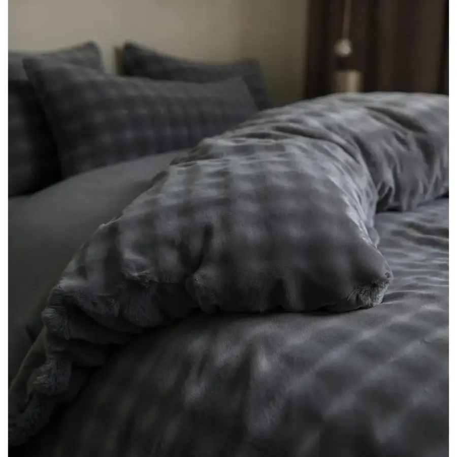 Sleeptime Dekbedovertrek 240x220 – Pompom Design & Warm Flanel Fleece - Antraciet