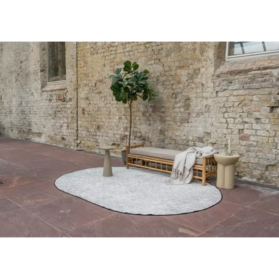 Eva Interior ovaal buitenkleed Dahl zwart - 230 x 160 cm