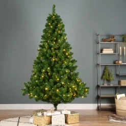 Kerstbomen-Everlands Kunst Kerstboom met verlichting - 210 cm