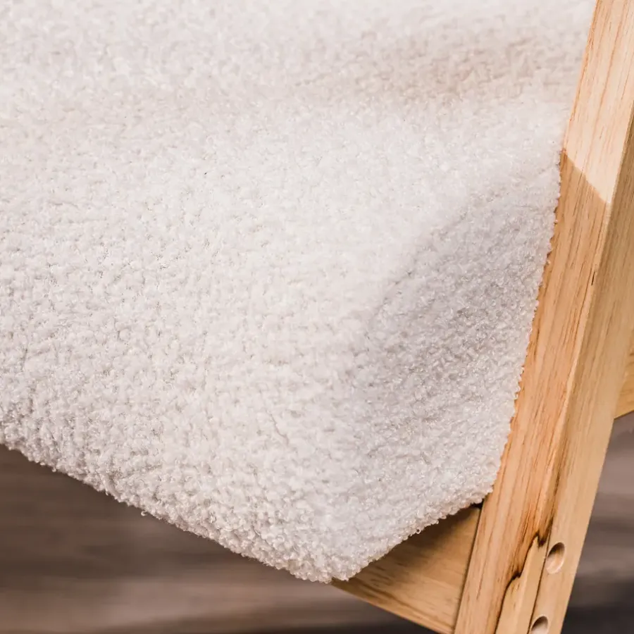 Fauteuils-Nordlys Fauteuil van massief hout en witte lussen