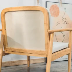 Nordlys Fauteuil van massief hout en beige stof