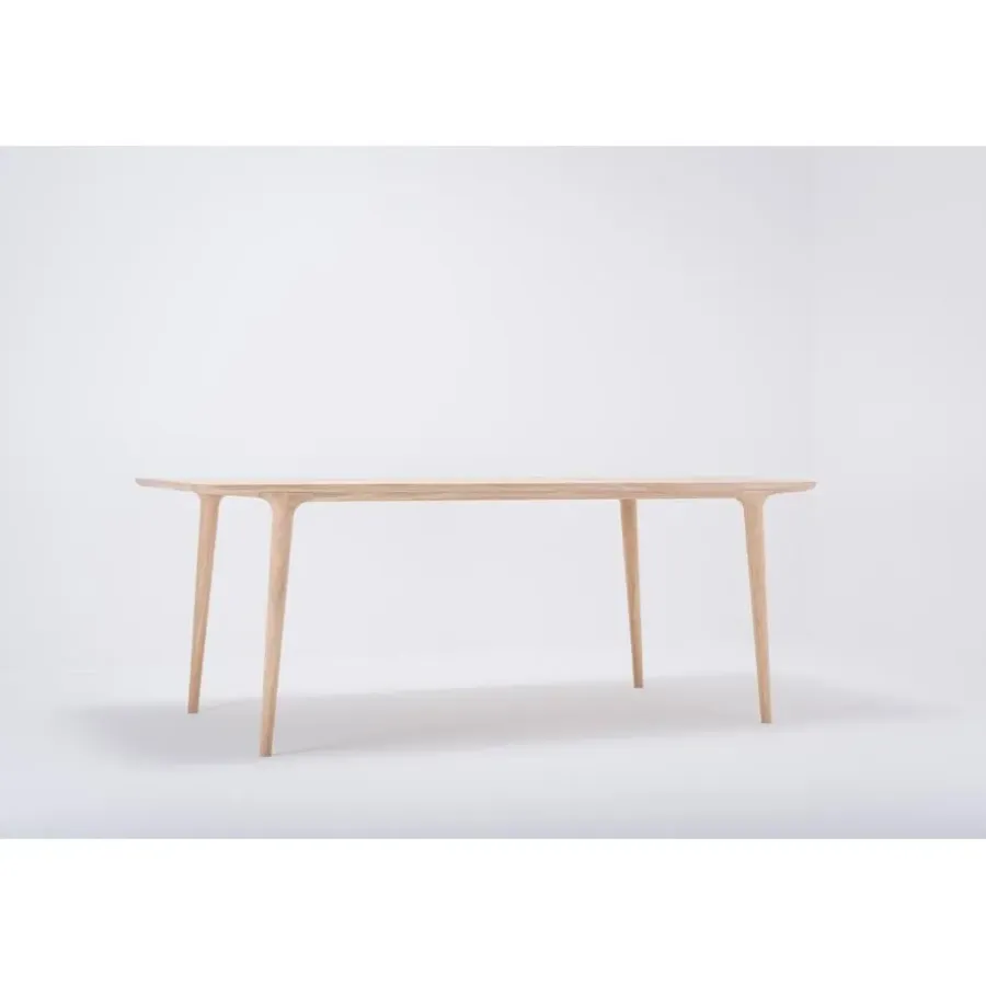 Leen Bakker Gazzda Fawn Table Houten Eettafel - 200 x 90 cm - Whitewash Eiken