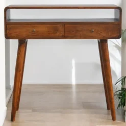 Sidetables-Artisan Furniture Gebogen Kastanje Sidetable met Open Sleuf
