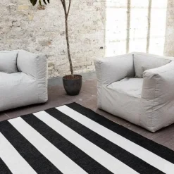 Buiten Vloerkleden|Buiten Vloerkleden-Eva Interior Interieur05 Buitenkleed Stripes zwart/wit dubbelzijdig - 290 x 200 cm