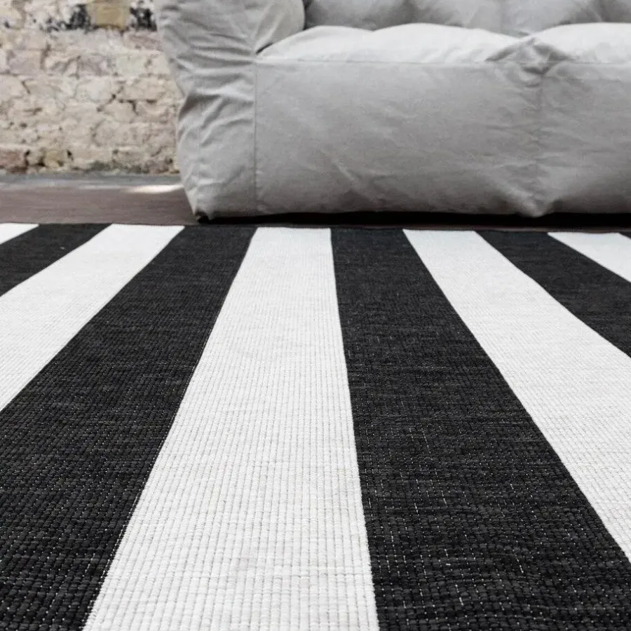 Buiten Vloerkleden|Buiten Vloerkleden-Eva Interior Interieur05 Buitenkleed Stripes zwart/wit dubbelzijdig - 290 x 200 cm