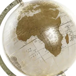 Beelden-Items Deco Wereldbol/globe op voet - kunststof - creme/goud - 20 x 30 cm