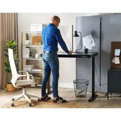 Zit-Sta-Bureaus-Beliani KENLY - Verstelbaar bureau - Zwart - 120 cm - Vezelplaat