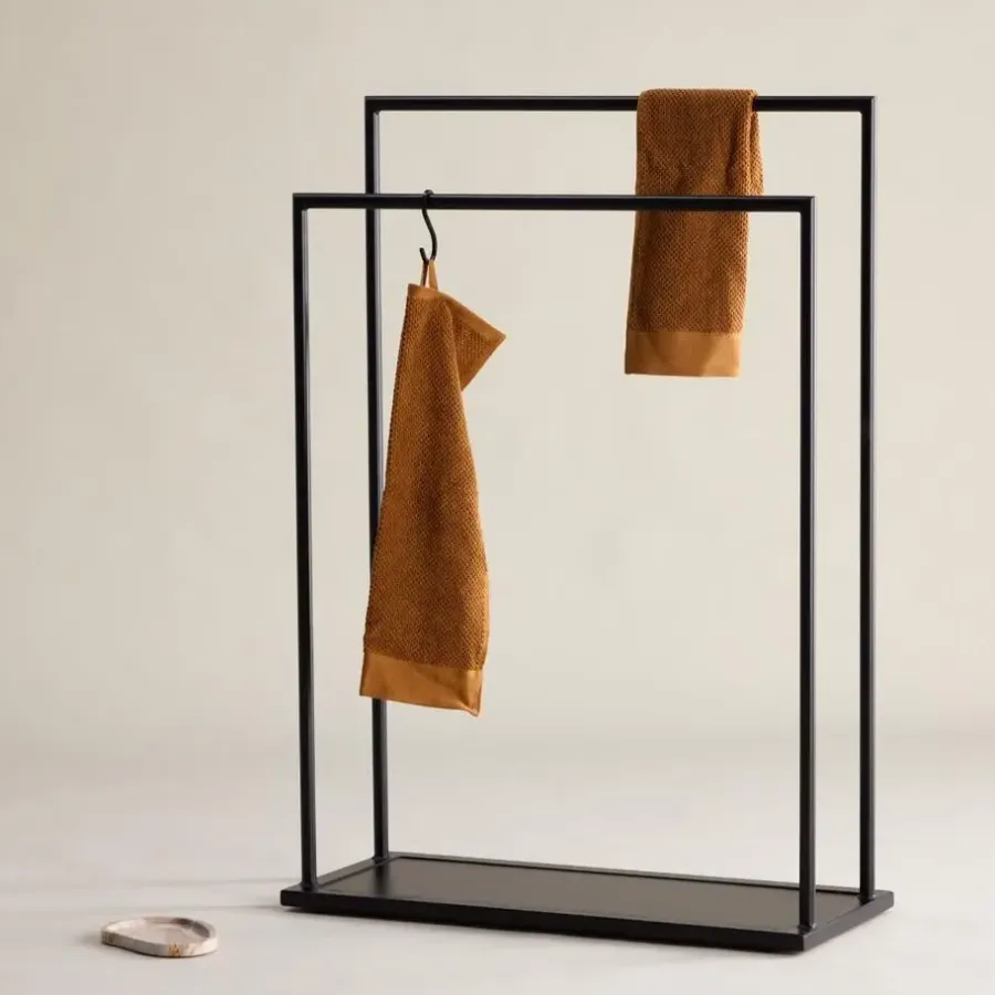 Kledingrekken|Kledingrekken-Fjôrd Kledingrek Zwart Metaal - 70x30x100cm - Alva