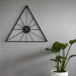 Art for the Home Klok - Luxe Zwarte Driehoek Hangende Klok