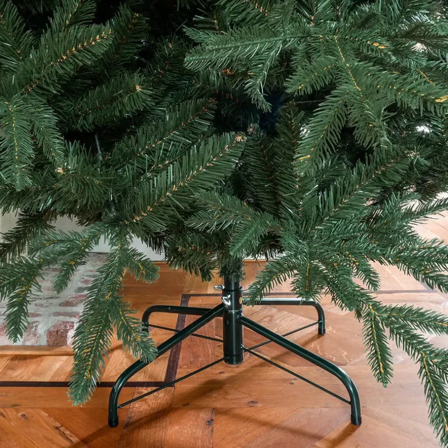 Little Grove Servische Spar Kunstkerstboom - Ø140x210 cm