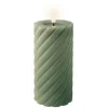 Kaarsen-Lumineo Luxe LED kaars - groen - D7,5 x H17 cm - timer
