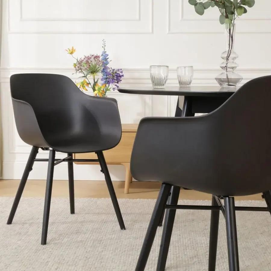 Eetkamerstoelen-Leen Bakker Nolon Nena-Puk Eetkamerstoel Zwart - Armleuning - Zwarte Houten Poten