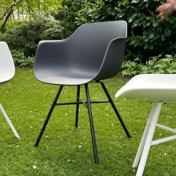 Tuinstoelen-Leen Bakker Nolon Noa-Puk Kunststof Tuinstoel Zwart - Zwart Onderstel