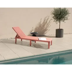 Leen Bakker OSSI - Ligstoel - Rood - Polypropyleen