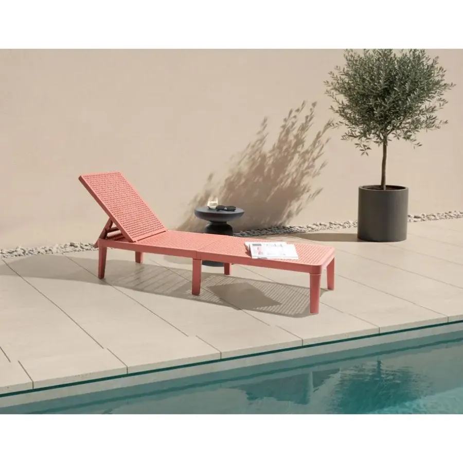 Leen Bakker OSSI - Ligstoel - Rood - Polypropyleen