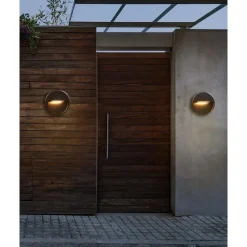 Buitenverlichting-Beliani POMPTON - Wandlamp set van 2 - Zwart - Aluminium