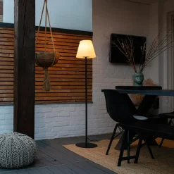 Staande Lampen-QAZQA staande buitenlampen virginia zwart e27