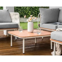 Tuintafels-Beliani SENISE - Tuinsalontafel - Lichthout - 74 x 74 cm - Kunsthout
