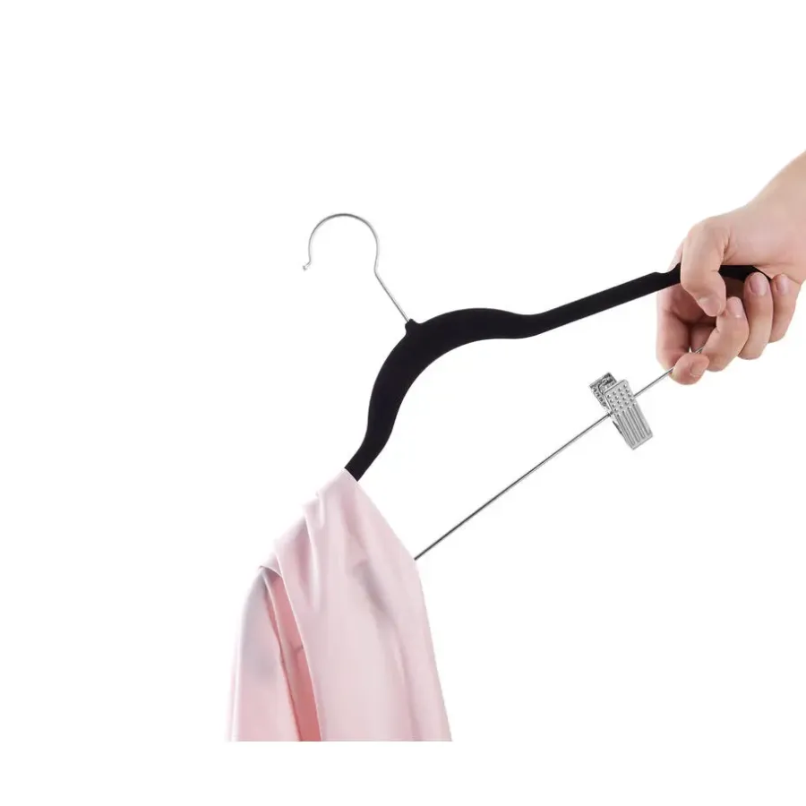 Merkloos Set van 20 fluwelen Kledinghangers met Clips - metalen Haak, zwart