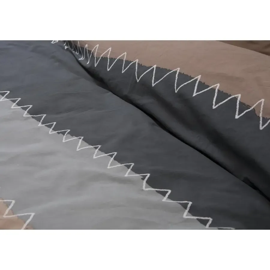 1-Persoons Dekbedovertrekken-Ten Cate Katoenen Dekbedovertrek - 140x200/220 - Zig Zag Taupe