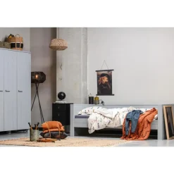 Kledingkasten|Kledingkasten-WOOOD Dennis 3 deurs Kast - Grenen - Betongrijs - 202x158x55