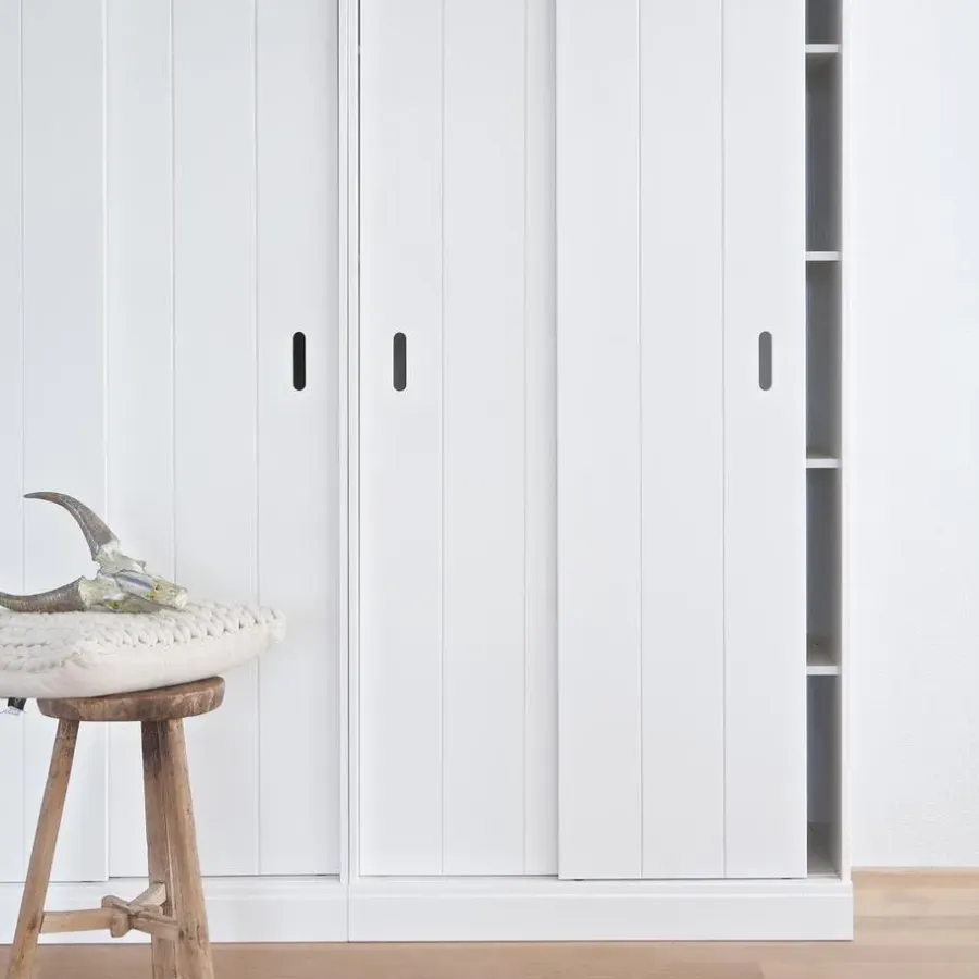 Kledingkasten|Kledingkasten-WOOOD Row Plankenkast Met Schuifdeuren - Grenen - Wit - 195x85x44
